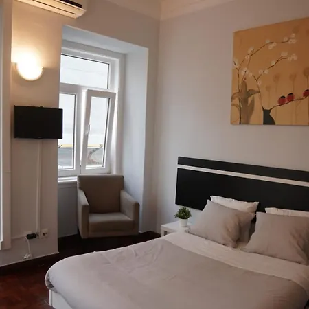 Bisengototo Homestay Lizbona