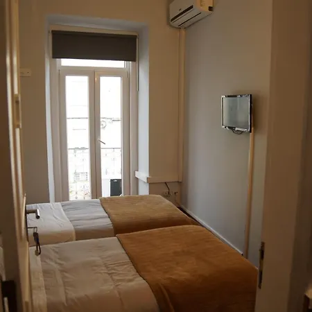 Bisengototo Homestay